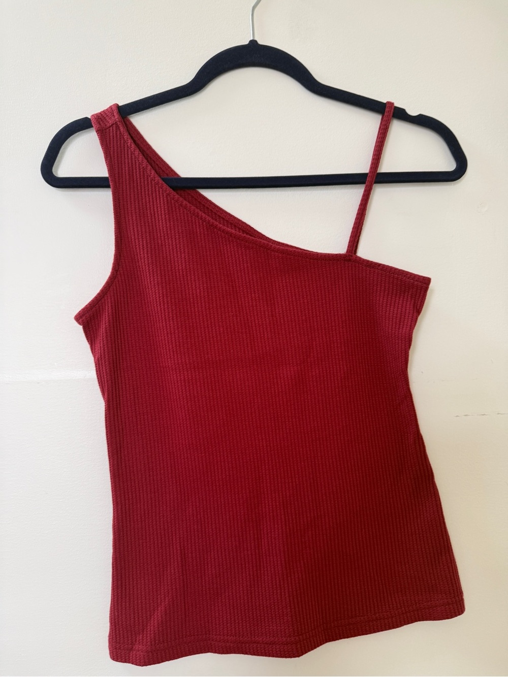 Women's 2-Pack Asymmetrical One Shoulder Waffle Knit Tank Tops Pink & Burgundy